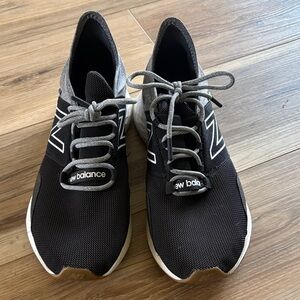 New Balance Fresh Foam Roav